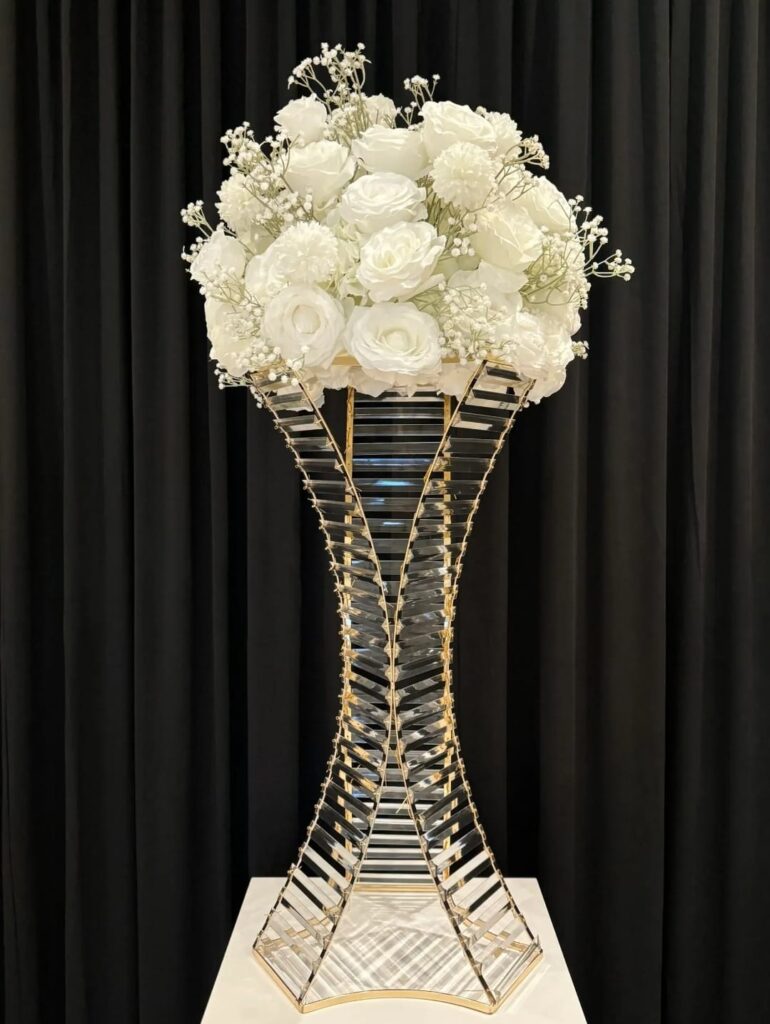 Elegant 32-inch gold centerpiece - Houston Party Rental Services Elegant 32-inch gold centerpiece stand for flowers and décor rentals in Houston